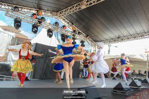 Natal na Pra&ccedil;a da Bica 