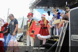 Natal na Pra&ccedil;a da Bica 