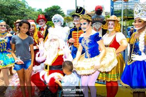 Natal na Pra&ccedil;a da Bica 