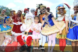 Natal na Pra&ccedil;a da Bica 