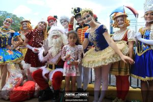 Natal na Pra&ccedil;a da Bica 