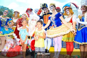 Natal na Pra&ccedil;a da Bica 