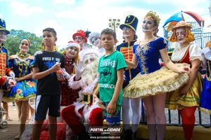 Natal na Pra&ccedil;a da Bica 