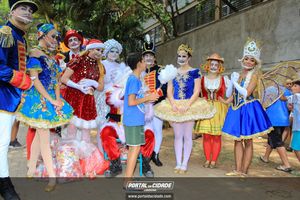 Natal na Pra&ccedil;a da Bica 