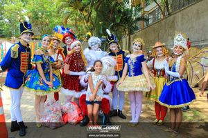 Natal na Pra&ccedil;a da Bica 