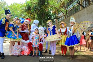 Natal na Pra&ccedil;a da Bica 