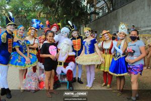 Natal na Pra&ccedil;a da Bica 