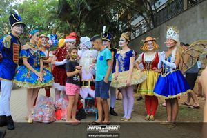 Natal na Pra&ccedil;a da Bica 