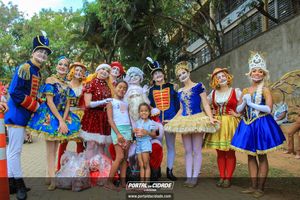 Natal na Pra&ccedil;a da Bica 