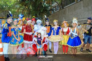 Natal na Pra&ccedil;a da Bica 