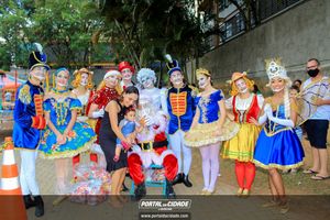Natal na Pra&ccedil;a da Bica 