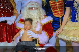 Natal na Pra&ccedil;a da Bica 