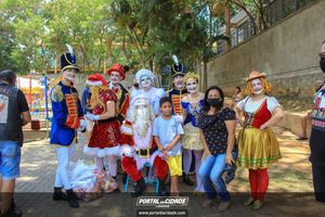 Natal na Pra&ccedil;a da Bica 