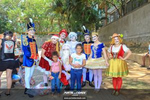 Natal na Pra&ccedil;a da Bica 