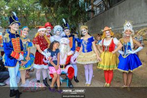 Natal na Pra&ccedil;a da Bica 