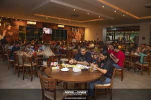 Metru's Pizzaria: Point do fim de semana