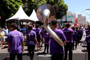 Desfile C&iacute;vico-Militar dos 249 Anos do Anivers&aacute;rio da Cidade