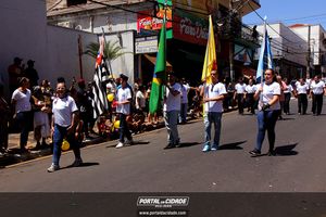 Desfile C&iacute;vico-Militar dos 249 Anos do Anivers&aacute;rio da Cidade