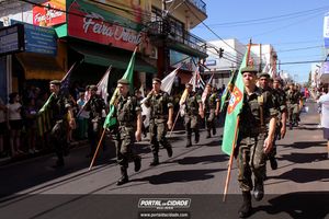Desfile C&iacute;vico-Militar dos 249 Anos do Anivers&aacute;rio da Cidade