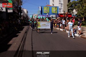 Desfile C&iacute;vico-Militar dos 249 Anos do Anivers&aacute;rio da Cidade