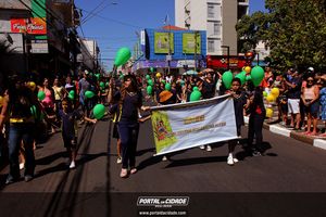Desfile C&iacute;vico-Militar dos 249 Anos do Anivers&aacute;rio da Cidade