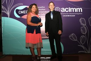 Vilma Dellafina assume o CMEC em evento na ACIMM