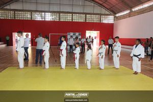 Inaugura&ccedil;&atilde;o da revitaliza&ccedil;&atilde;o do gin&aacute;sio da Vila Dias