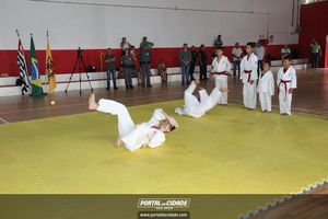 Inaugura&ccedil;&atilde;o da revitaliza&ccedil;&atilde;o do gin&aacute;sio da Vila Dias