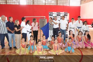 Inaugura&ccedil;&atilde;o da revitaliza&ccedil;&atilde;o do gin&aacute;sio da Vila Dias