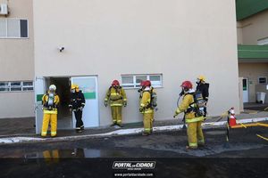 Simula&ccedil;&atilde;o de evacua&ccedil;&atilde;o em caso de inc&ecirc;ndio Hospital 22 de Outubro 