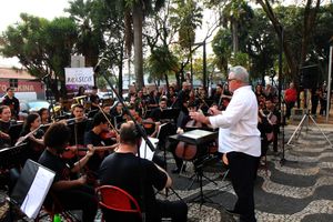 Desfile  C&iacute;vico e Hasteamento das Bandeiras no dia da Independ&ecirc;ncia