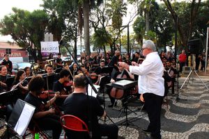 Desfile  C&iacute;vico e Hasteamento das Bandeiras no dia da Independ&ecirc;ncia