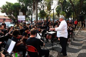 Desfile  C&iacute;vico e Hasteamento das Bandeiras no dia da Independ&ecirc;ncia