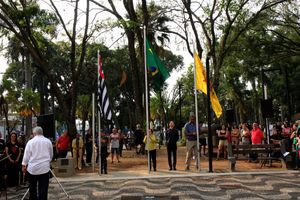 Desfile  C&iacute;vico e Hasteamento das Bandeiras no dia da Independ&ecirc;ncia