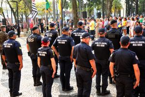Desfile  C&iacute;vico e Hasteamento das Bandeiras no dia da Independ&ecirc;ncia