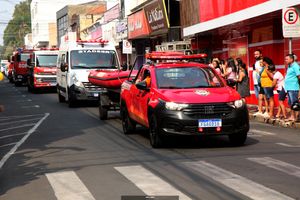 Desfile  C&iacute;vico e Hasteamento das Bandeiras no dia da Independ&ecirc;ncia