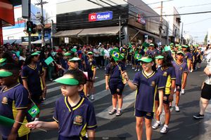 Desfile  C&iacute;vico e Hasteamento das Bandeiras no dia da Independ&ecirc;ncia