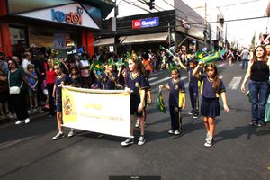 Desfile  C&iacute;vico e Hasteamento das Bandeiras no dia da Independ&ecirc;ncia