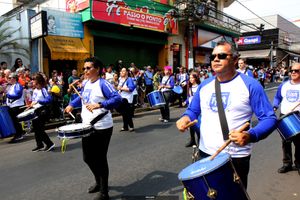 Desfile  C&iacute;vico e Hasteamento das Bandeiras no dia da Independ&ecirc;ncia