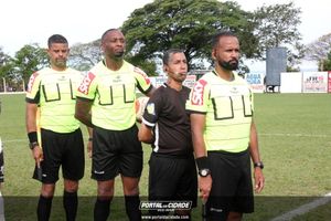 Vila Dias campe&atilde;o: confira imagens da final deste domingo na Santa Cruz 