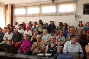 Posse de prefeito, vice-prefeita e vereadores para o mandato 2025-2028