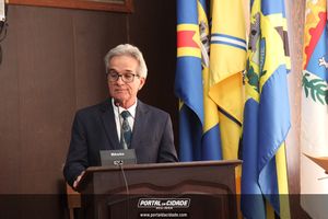 Posse de prefeito, vice-prefeita e vereadores para o mandato 2025-2028