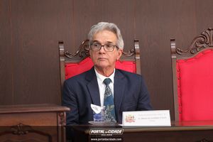 Posse de prefeito, vice-prefeita e vereadores para o mandato 2025-2028