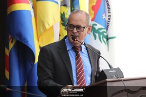 Posse de prefeito, vice-prefeita e vereadores para o mandato 2025-2028