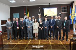 Posse de prefeito, vice-prefeita e vereadores para o mandato 2025-2028