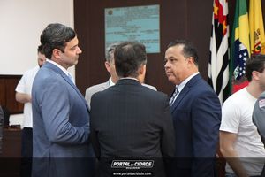 Posse de prefeito, vice-prefeita e vereadores para o mandato 2025-2028
