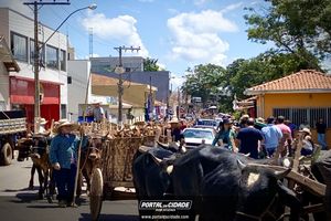 13&ordm; Desfile de Carro de Boi em Nova Resende