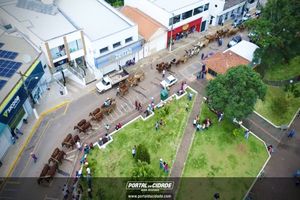 13&ordm; Desfile de Carro de Boi em Nova Resende