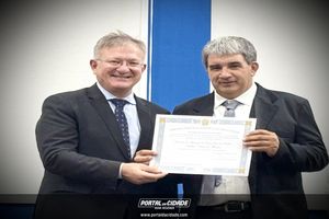 Diploma&ccedil;&atilde;o dos eleitos: Nova Resende, Bom Jesus da Penha e Monte Belo