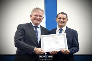 Diploma&ccedil;&atilde;o dos eleitos: Nova Resende, Bom Jesus da Penha e Monte Belo